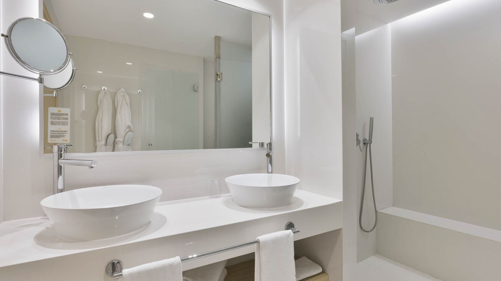 rooms-apt-1-bedroom-with-private-pool-selection-club