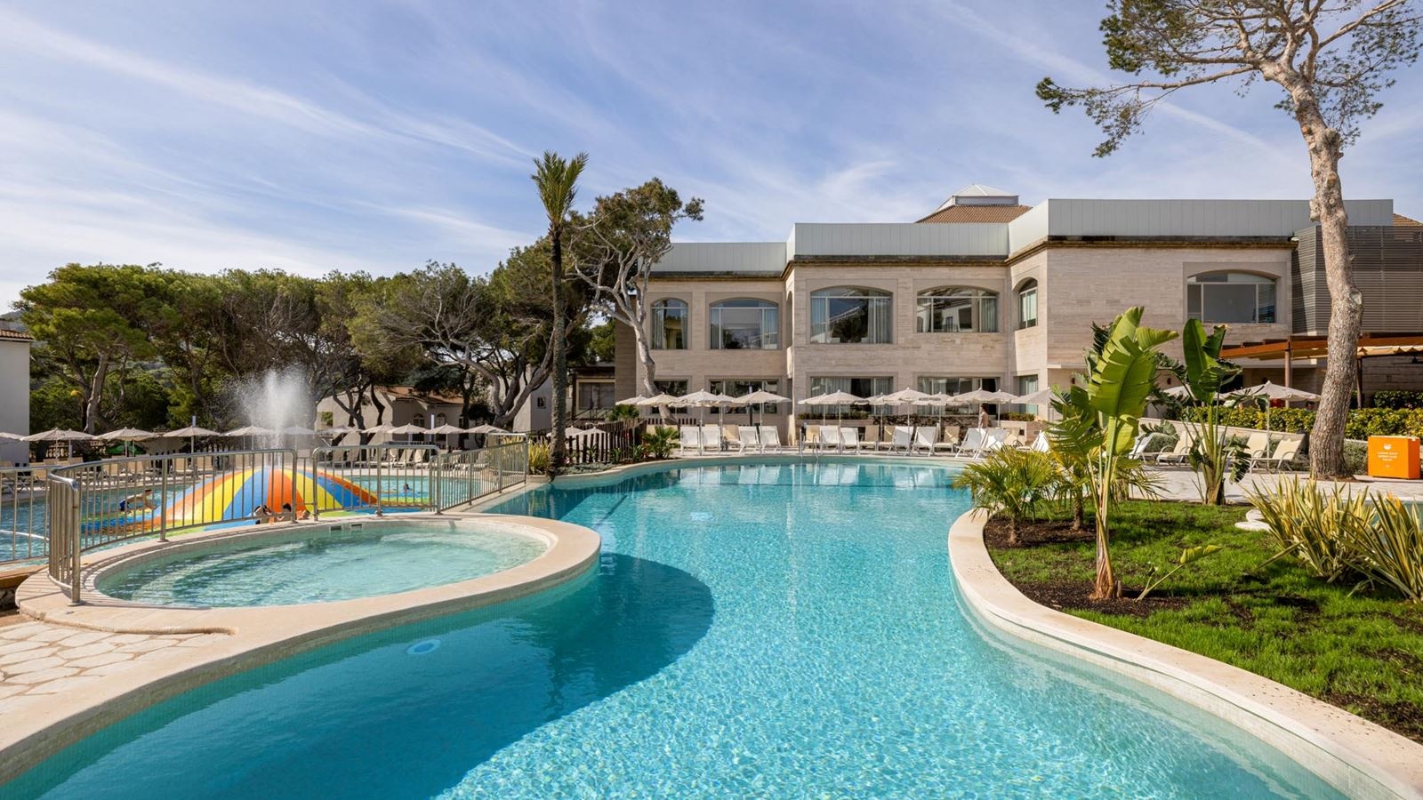 pools-outdoor-pool