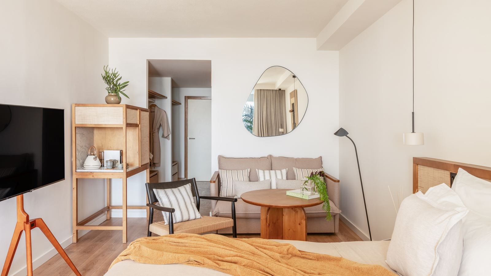 rooms-promo-room