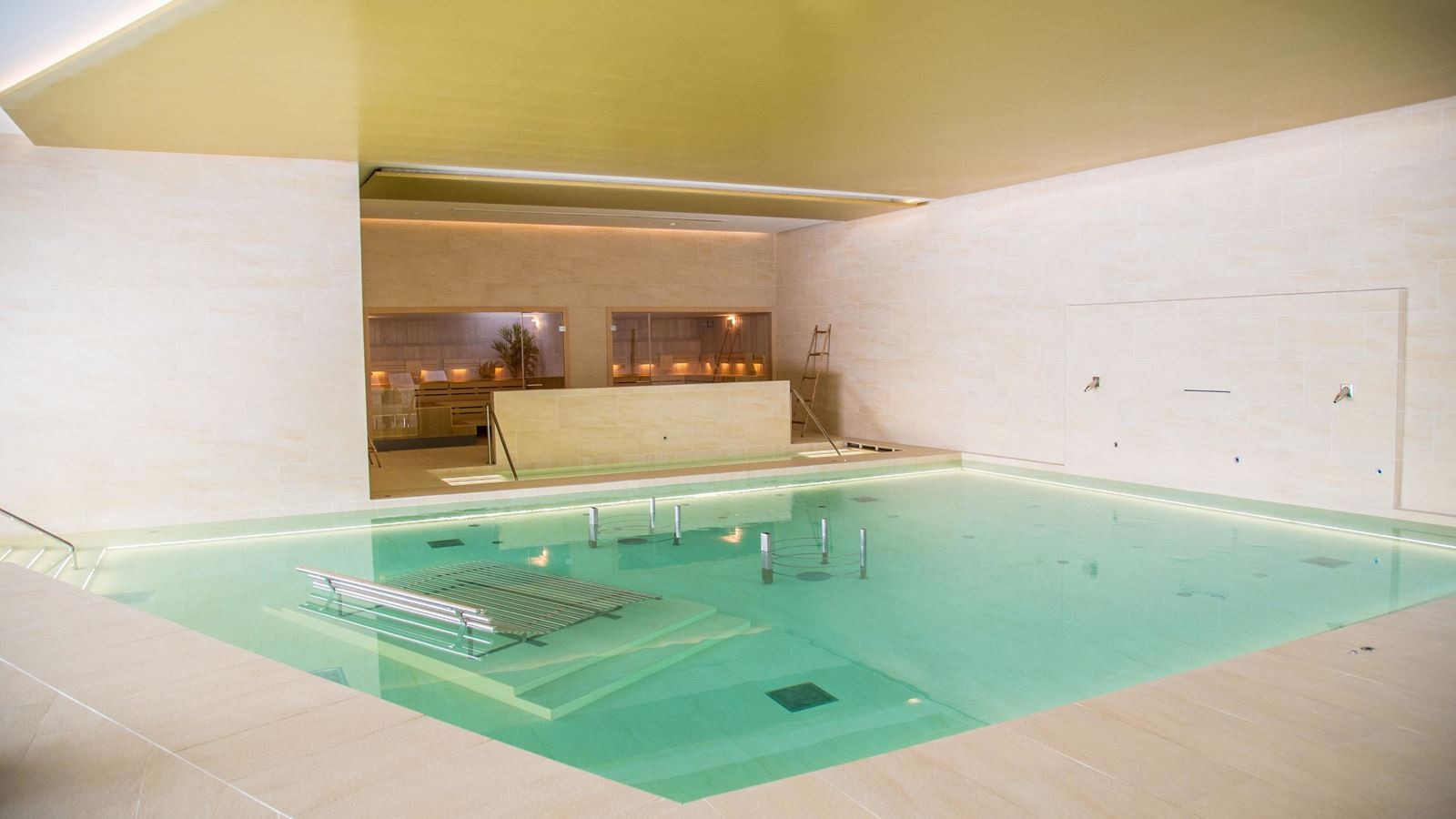 pools-indoor-pool