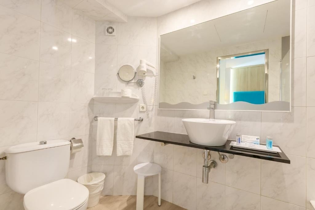 rooms-js--junior-suite-1st-floor--with-terrace