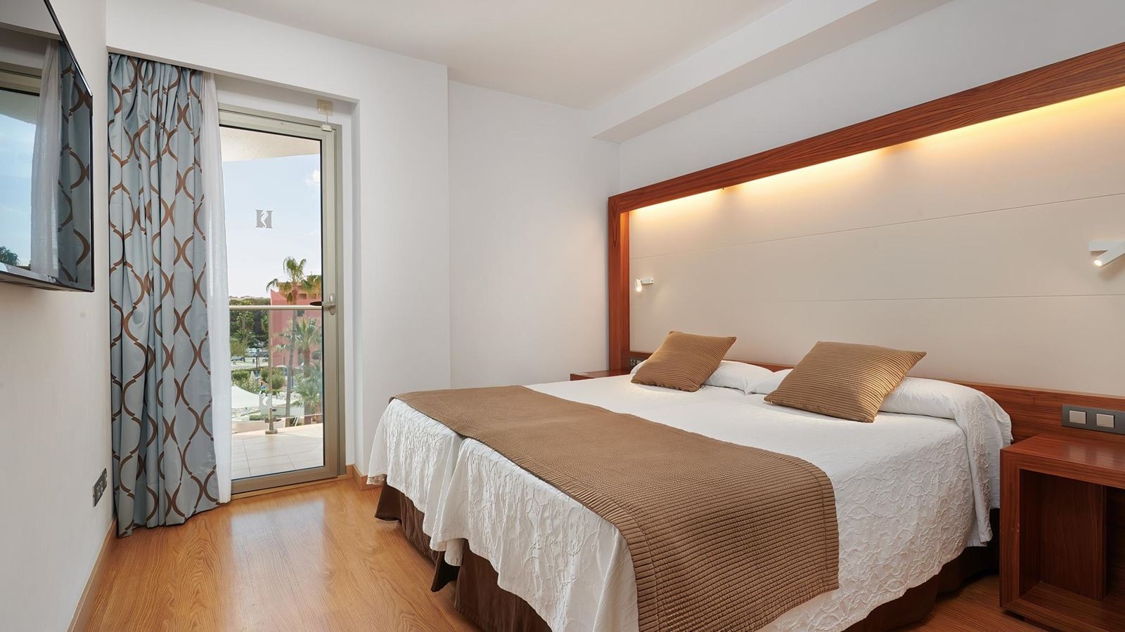 rooms-apartment-one-bedroom