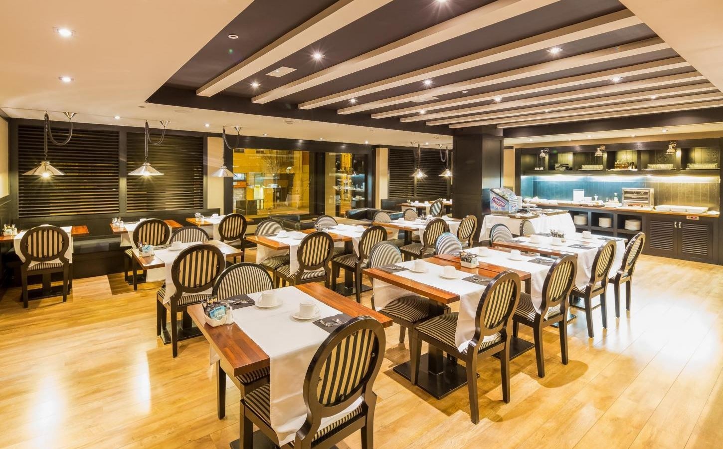 restaurants-restaurants