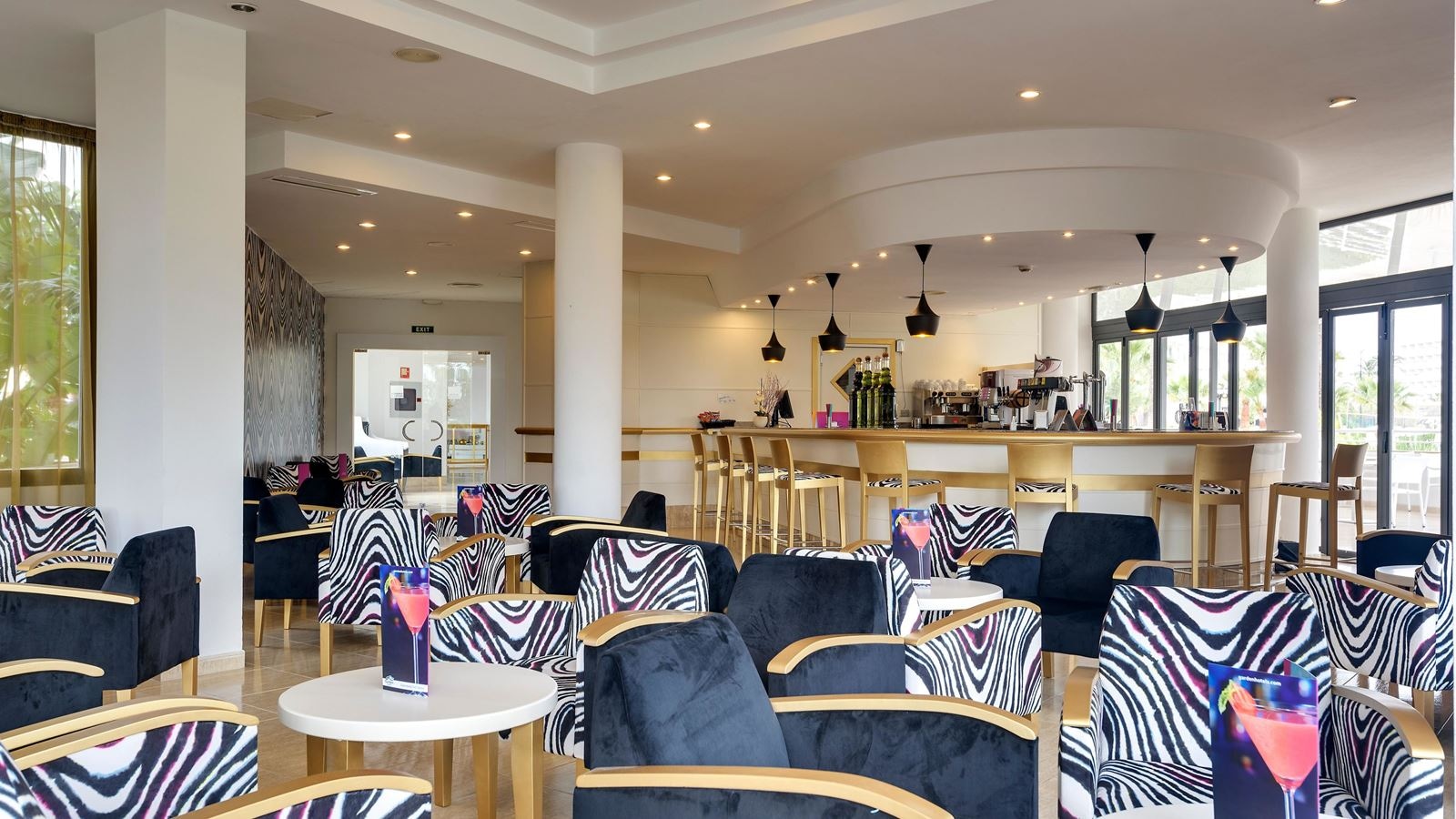 bars-bar-cafeteria