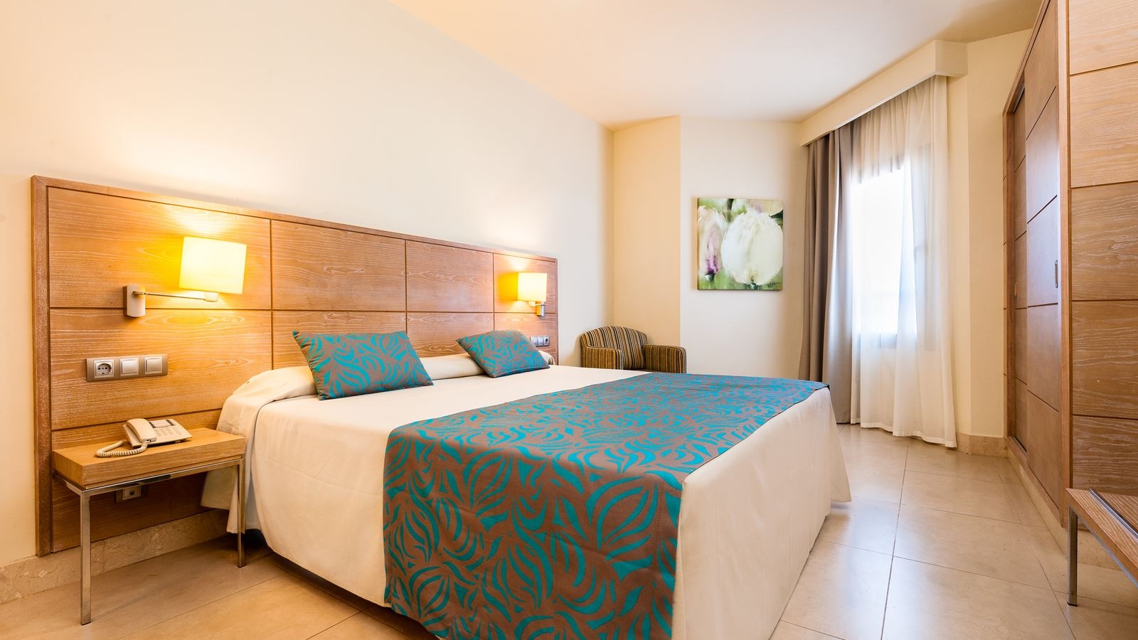 rooms-master-suite