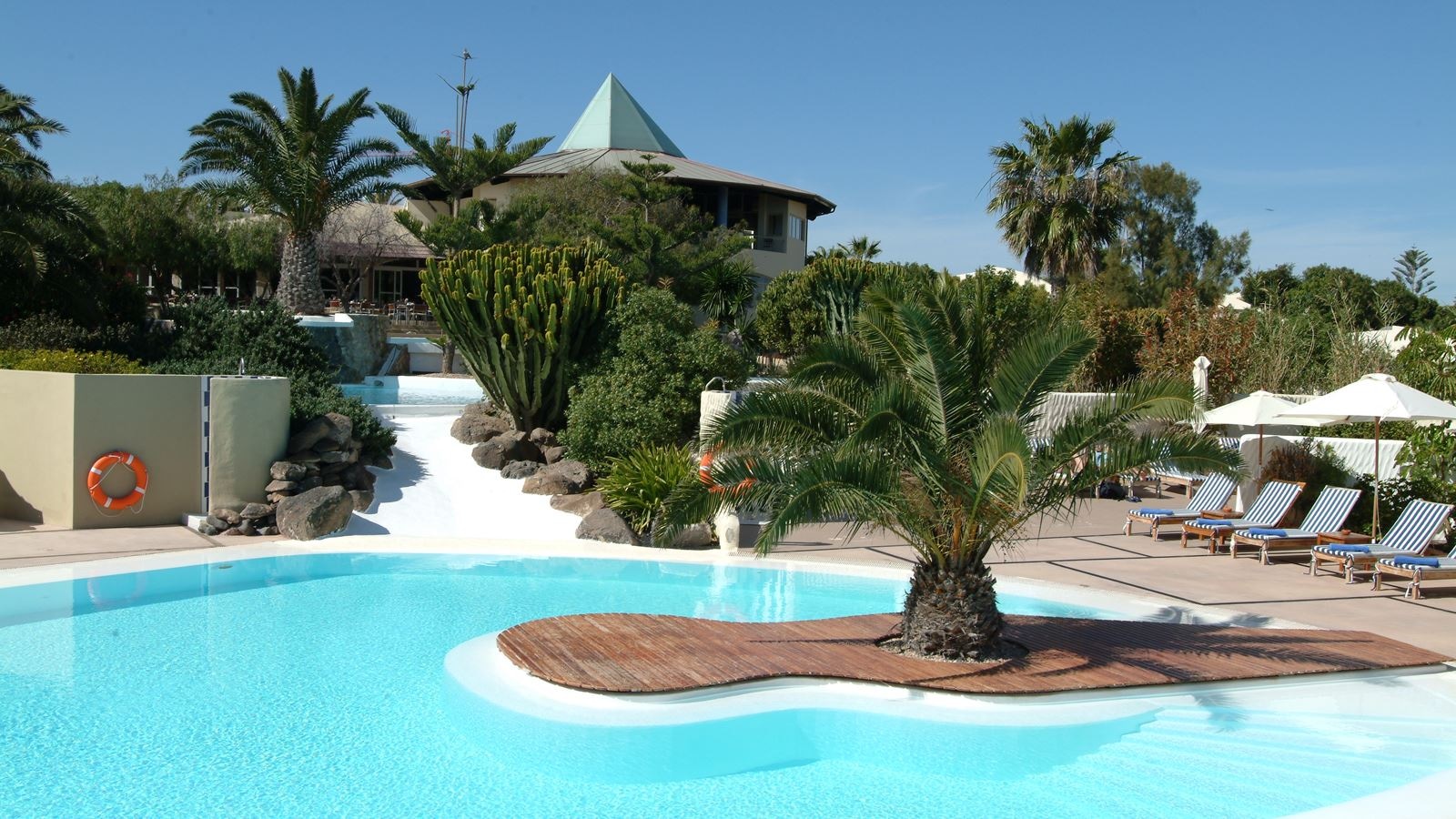 pools-outdoor-pool