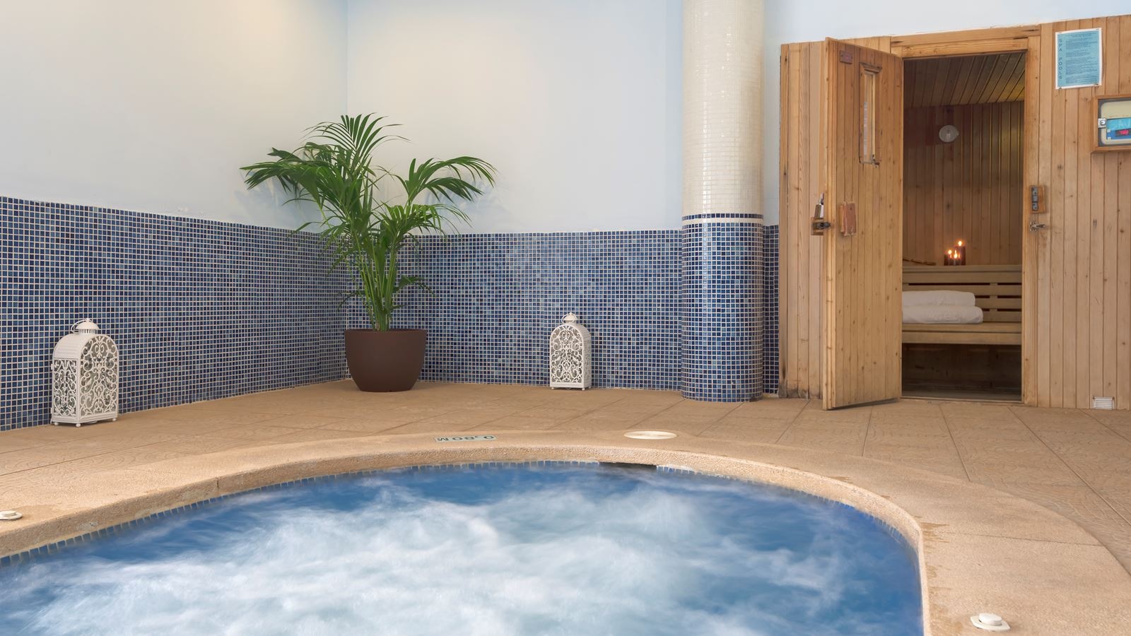 pools-indoor-pool