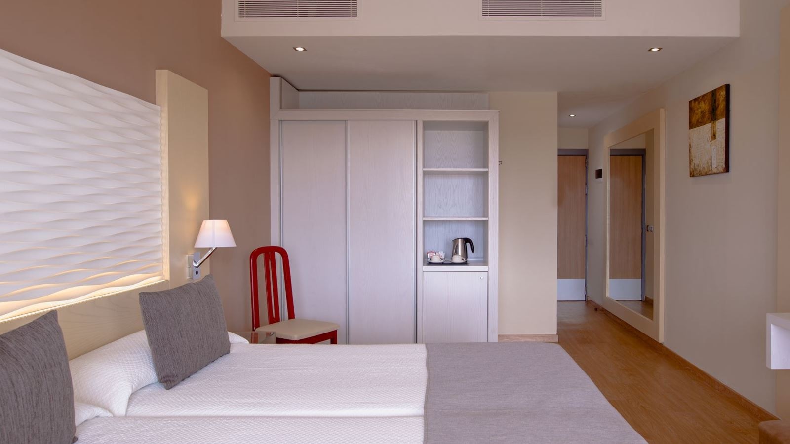 rooms-double-room-with-balcony-or-terrace