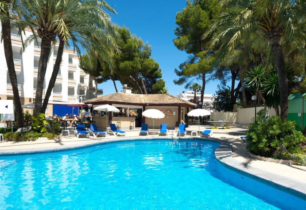 pools-outdoor-pool