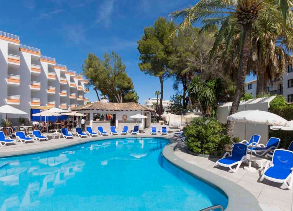 pools-outdoor-pool