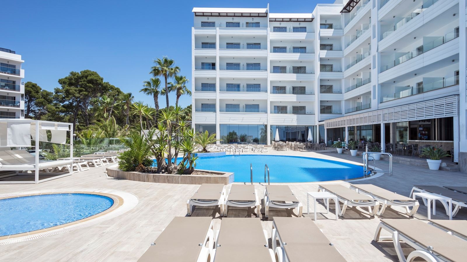 pools-outdoor-pool