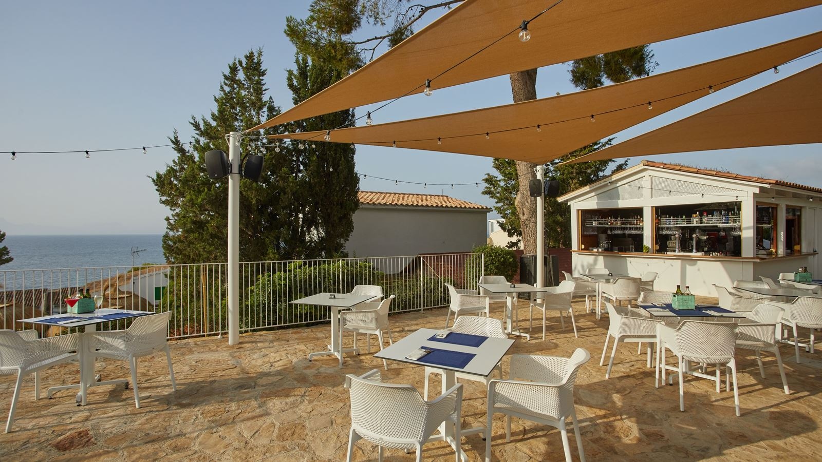 bars-la-plaza