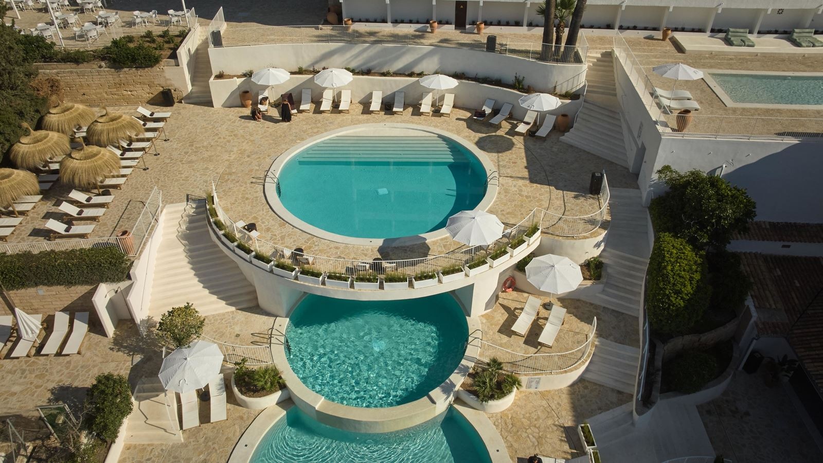 pools-outdoor-pool