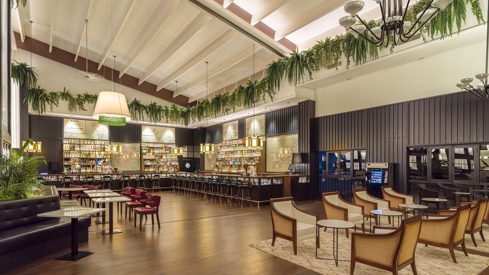 bars-piano-bar-only-adults-+18