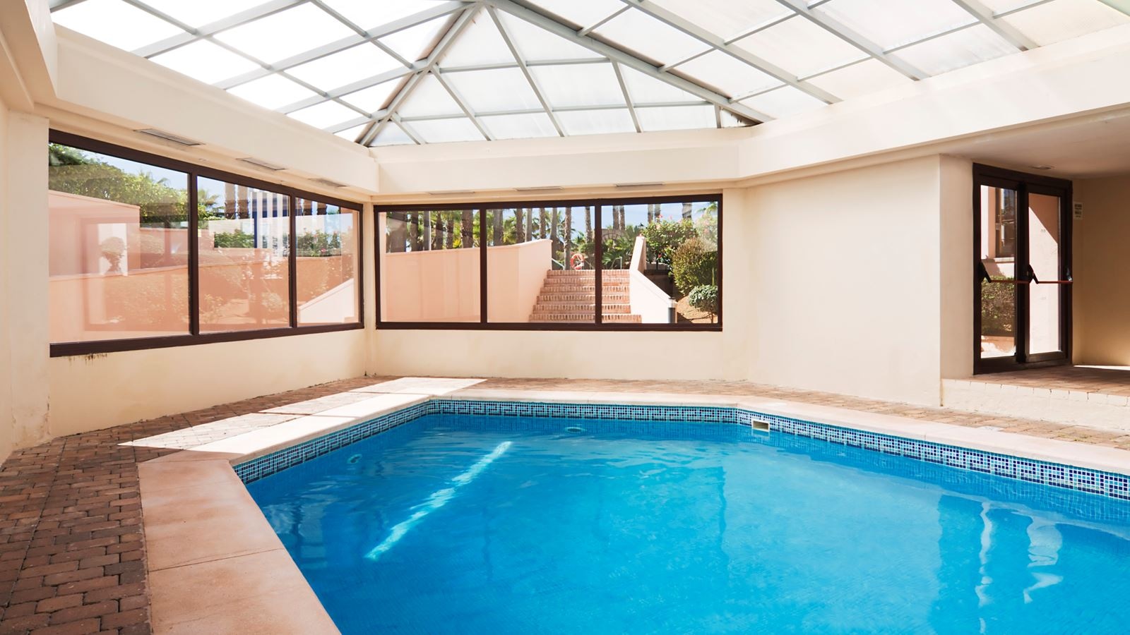 pools-indoor-pool