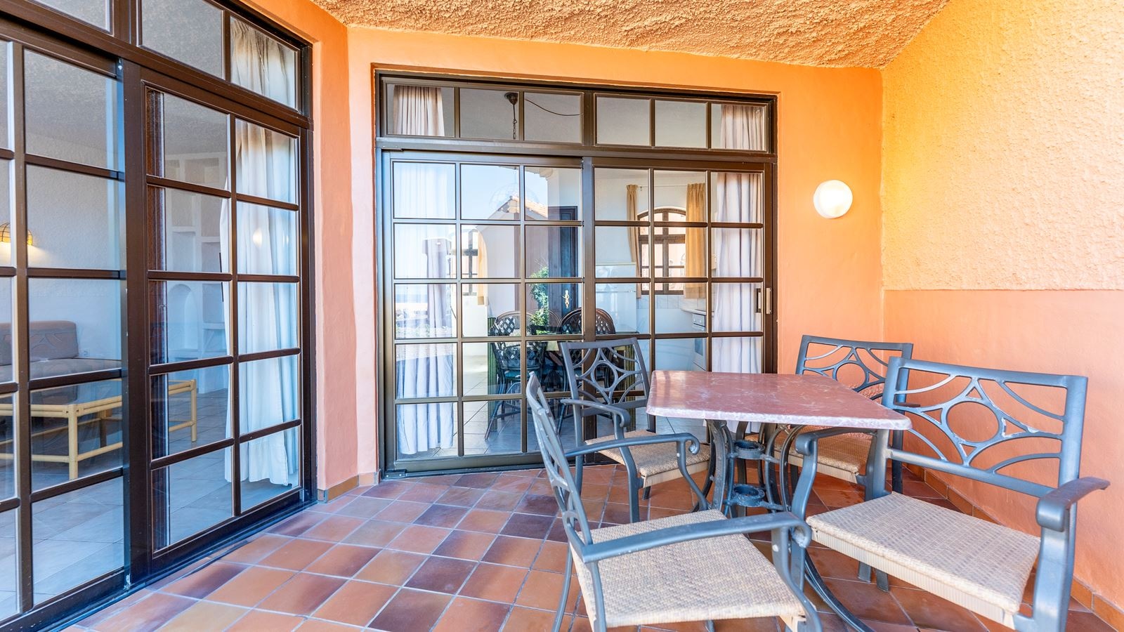 rooms-baku-family-2-bedrooms