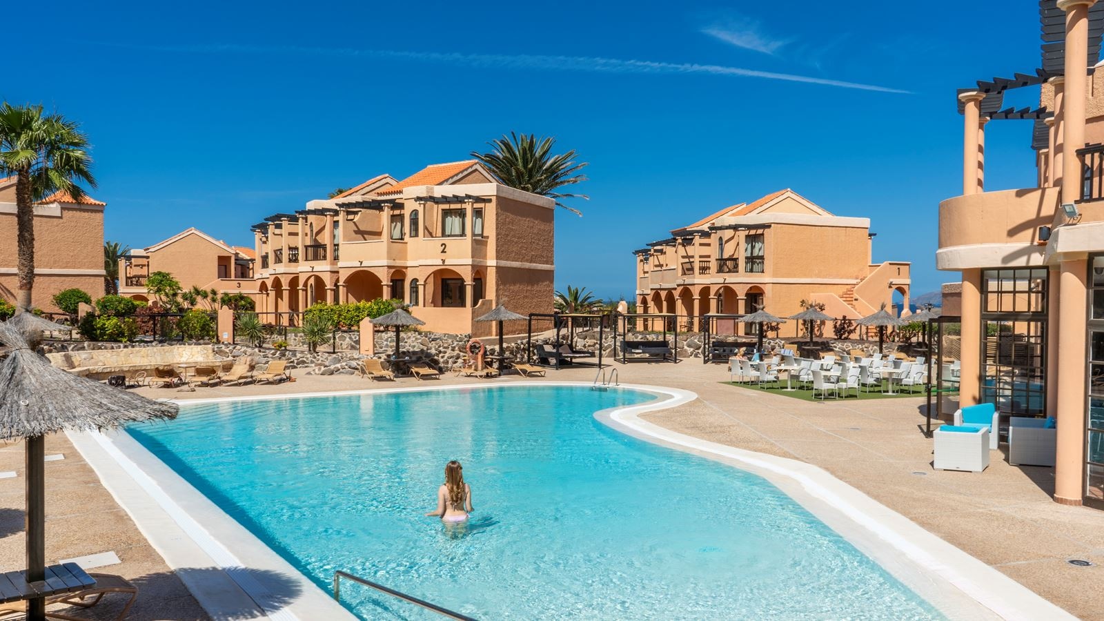 pools-outdoor-pool