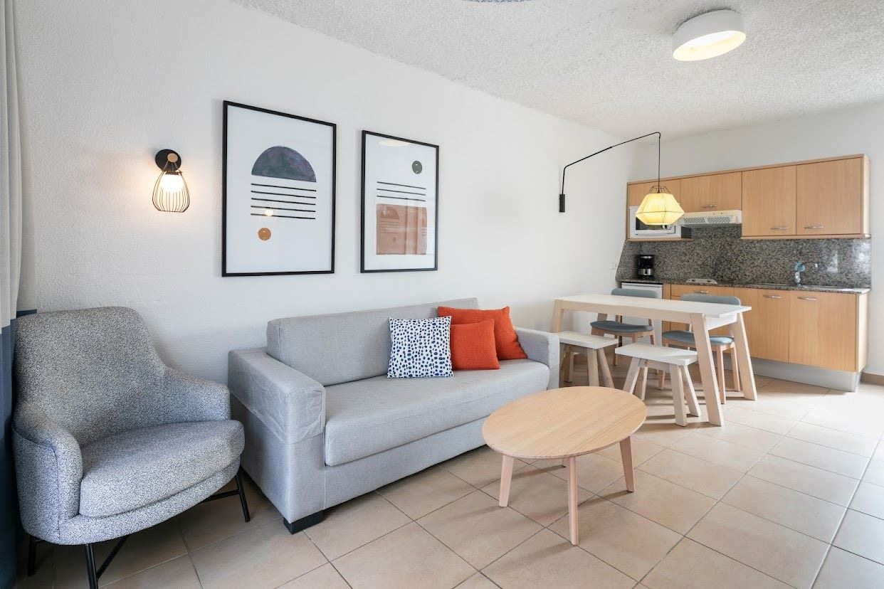 rooms-family-suite-2-bedrooms-with-terrace--pre2