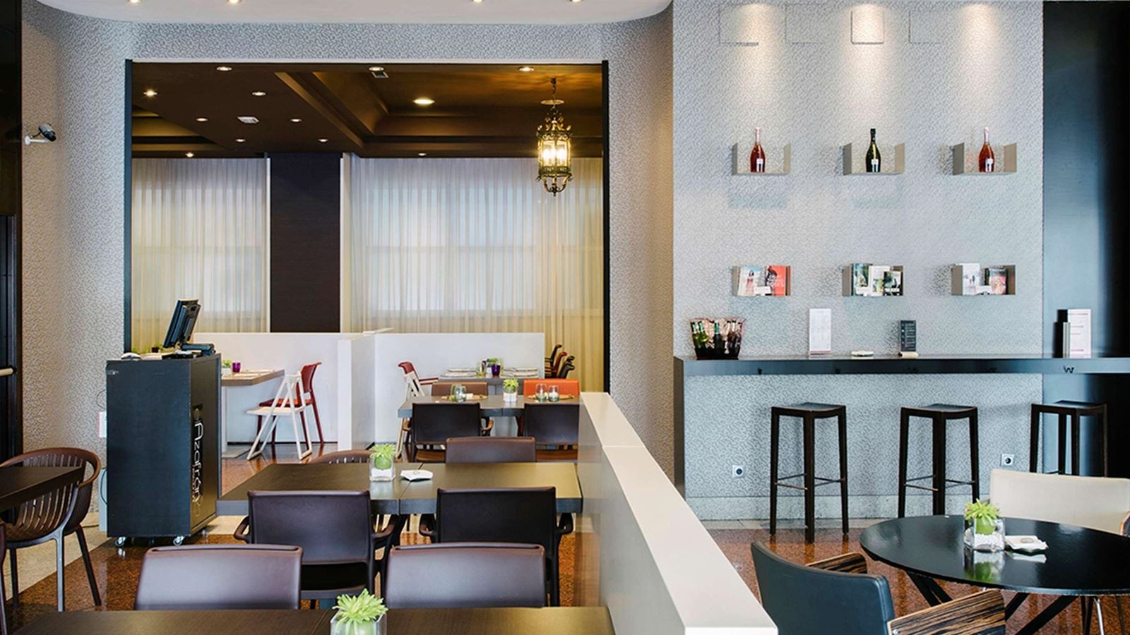 restaurants-restaurants