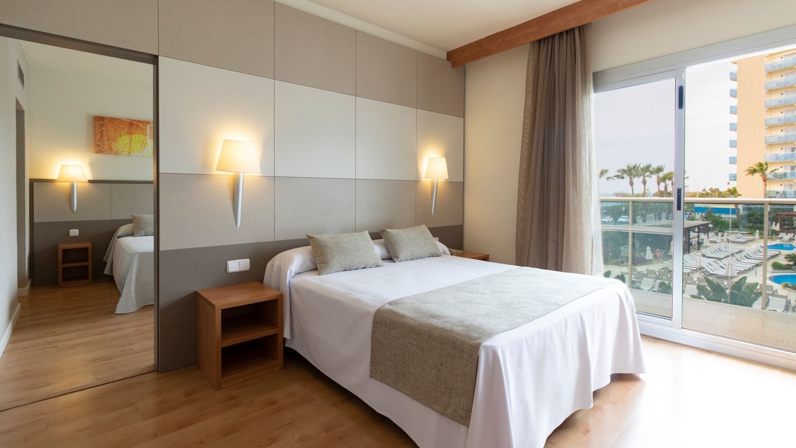 rooms-family-room