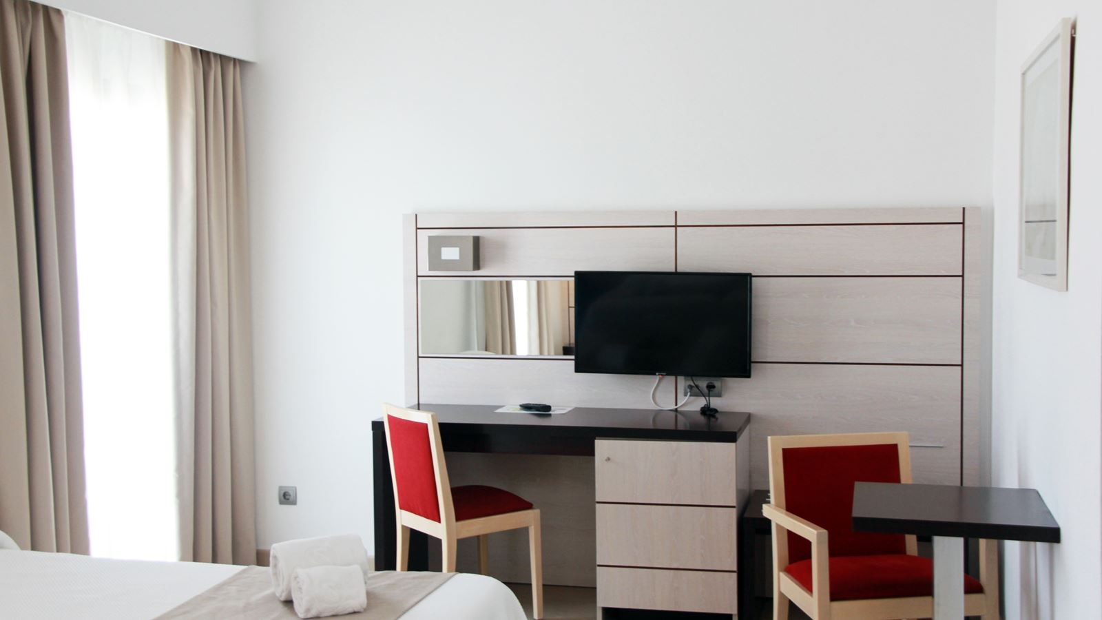 rooms-triple-room