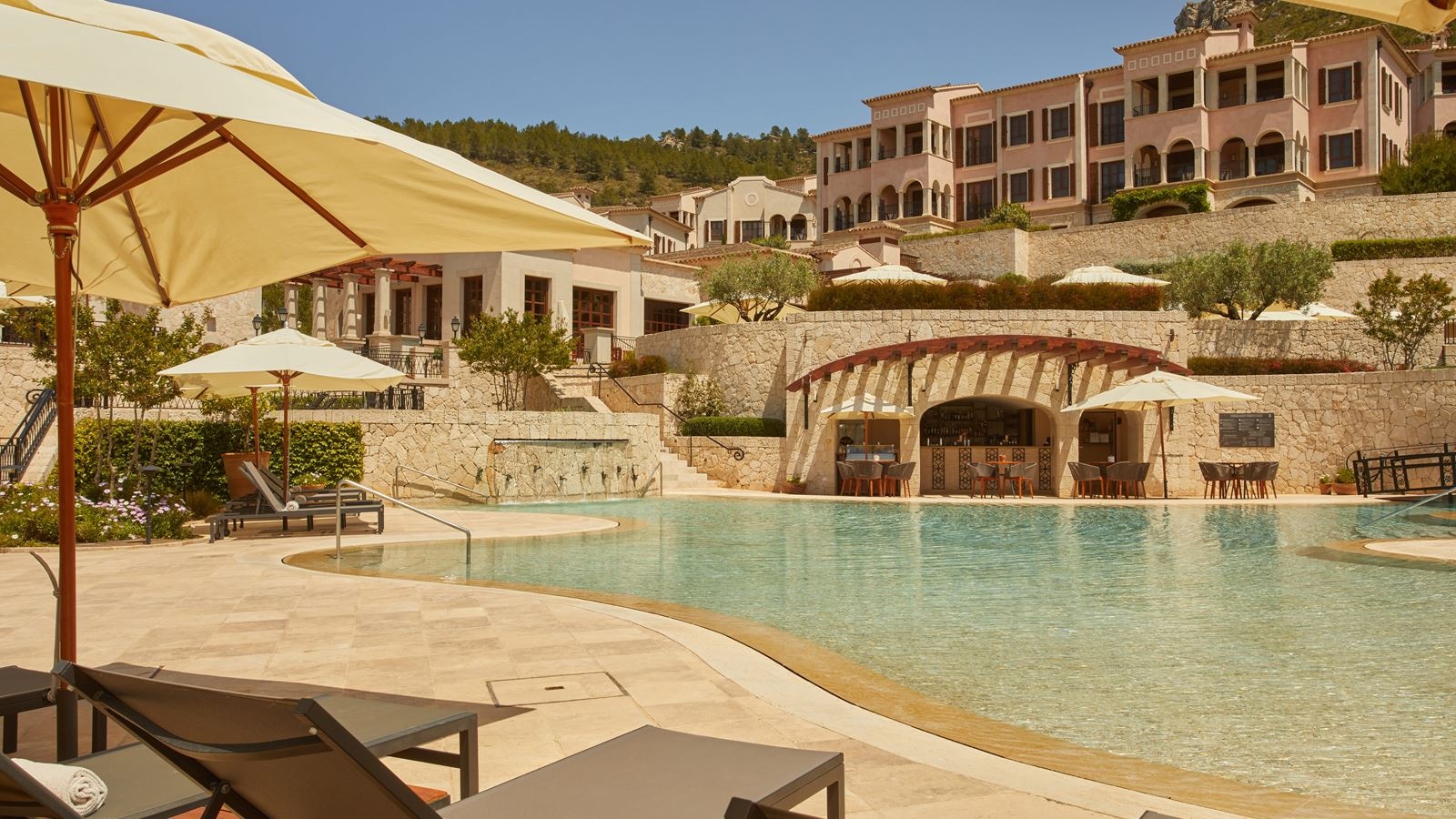 pools-outdoor-pool