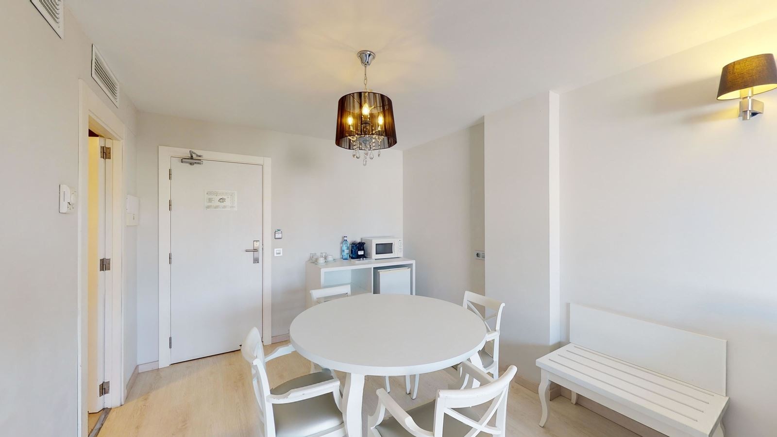 rooms-standard-suite-balcony-or-terrace-action