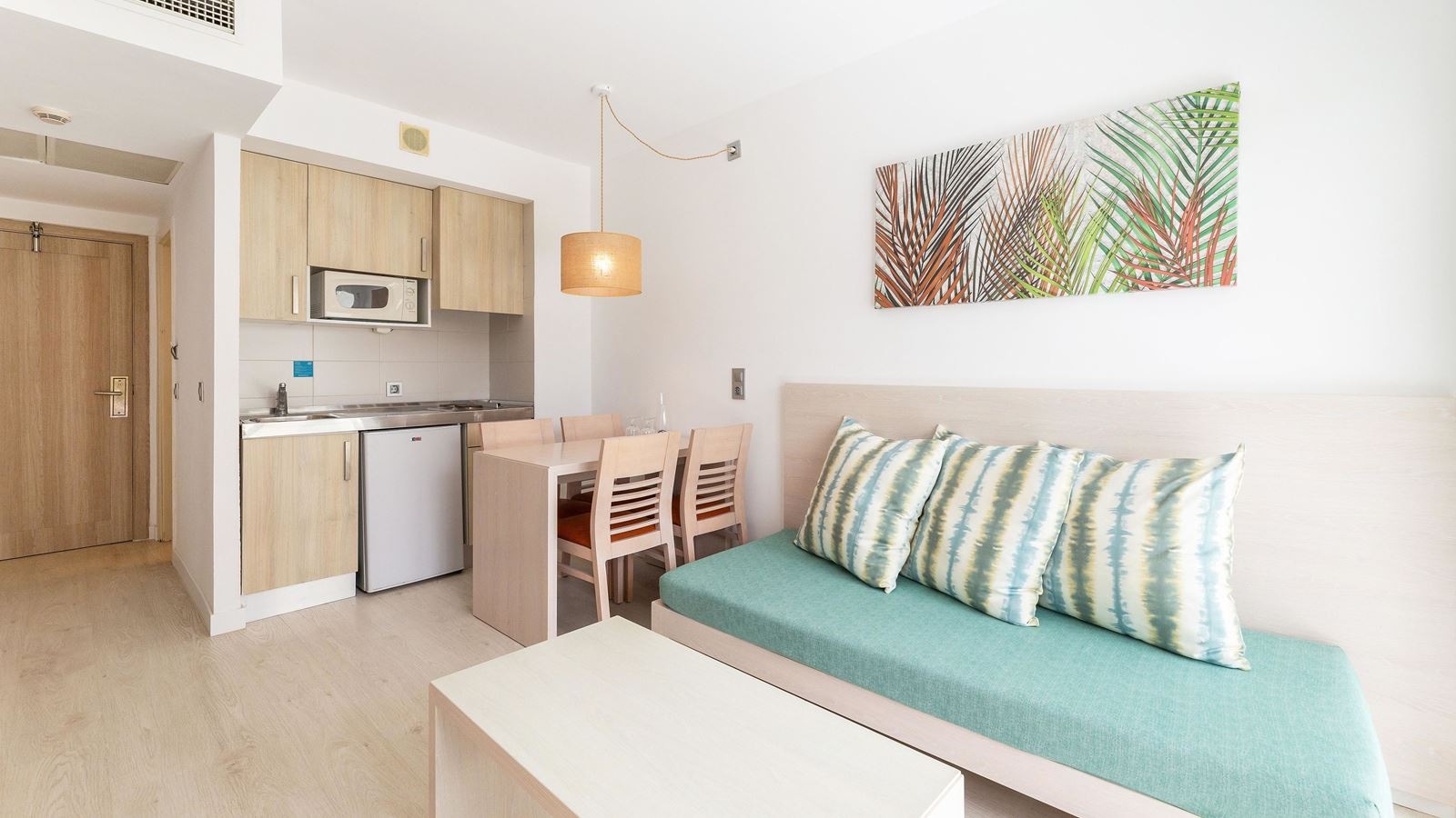 rooms-annex-apartment-balcony-or-terrace