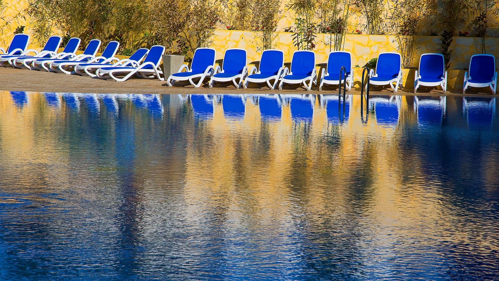pools-outdoor-pool