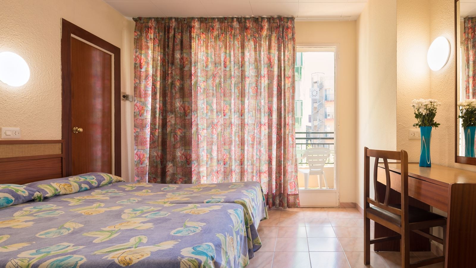 rooms-single-room