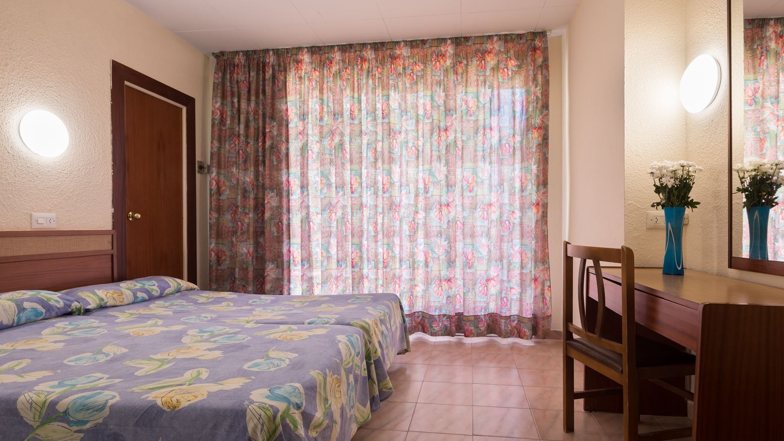 rooms-single-room