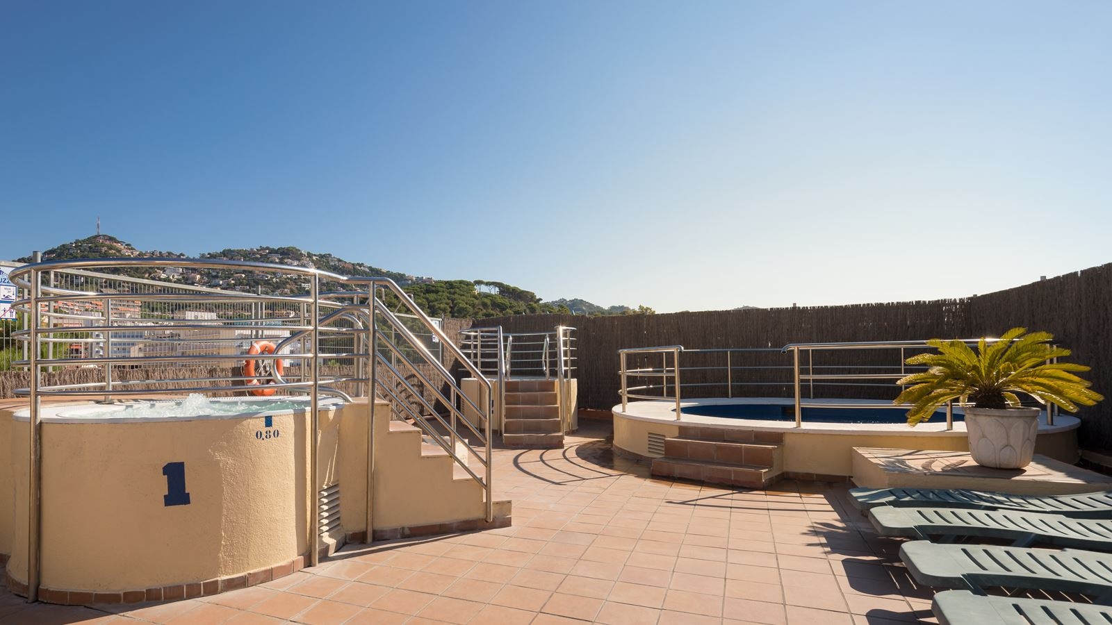 pools-outdoor-pool
