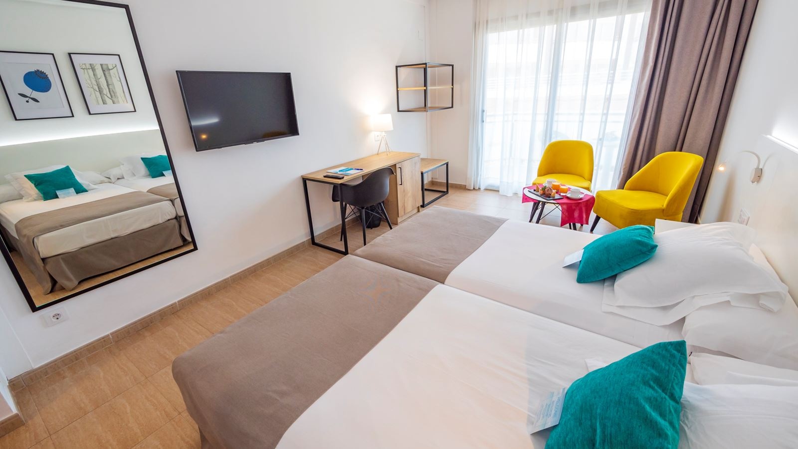 rooms-premium-room