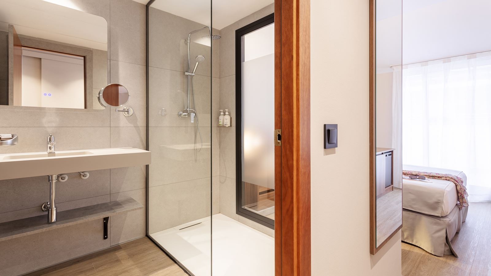 rooms-comfort-room