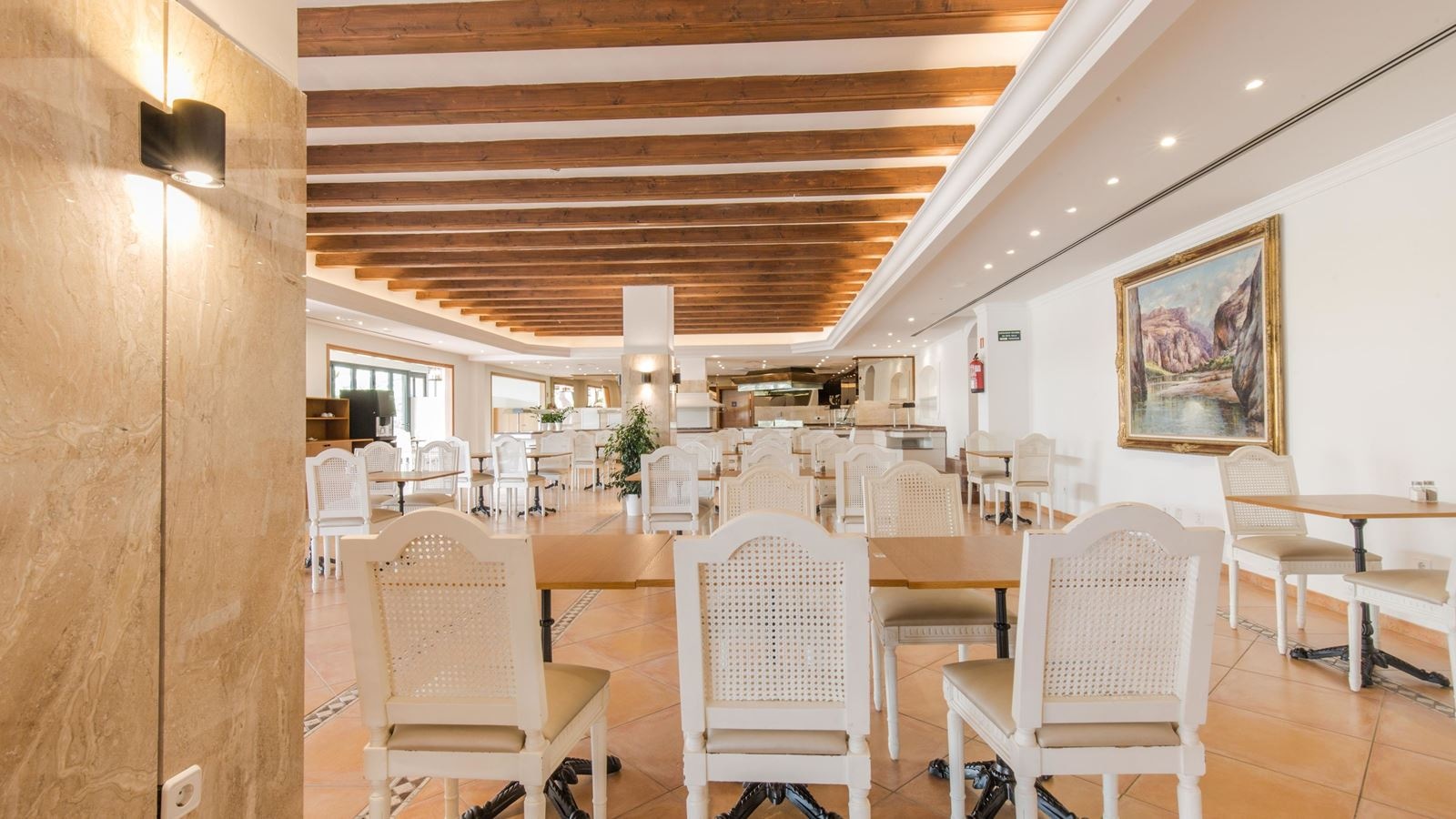 restaurants-restaurant