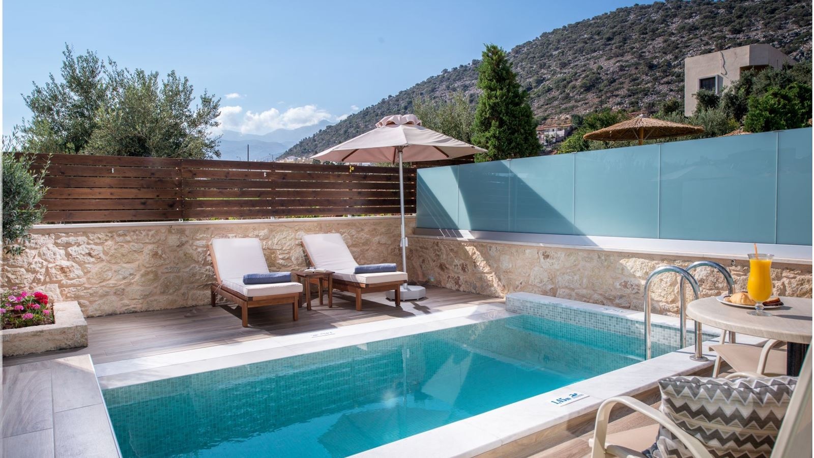 rooms-room-superior-double-privatepool