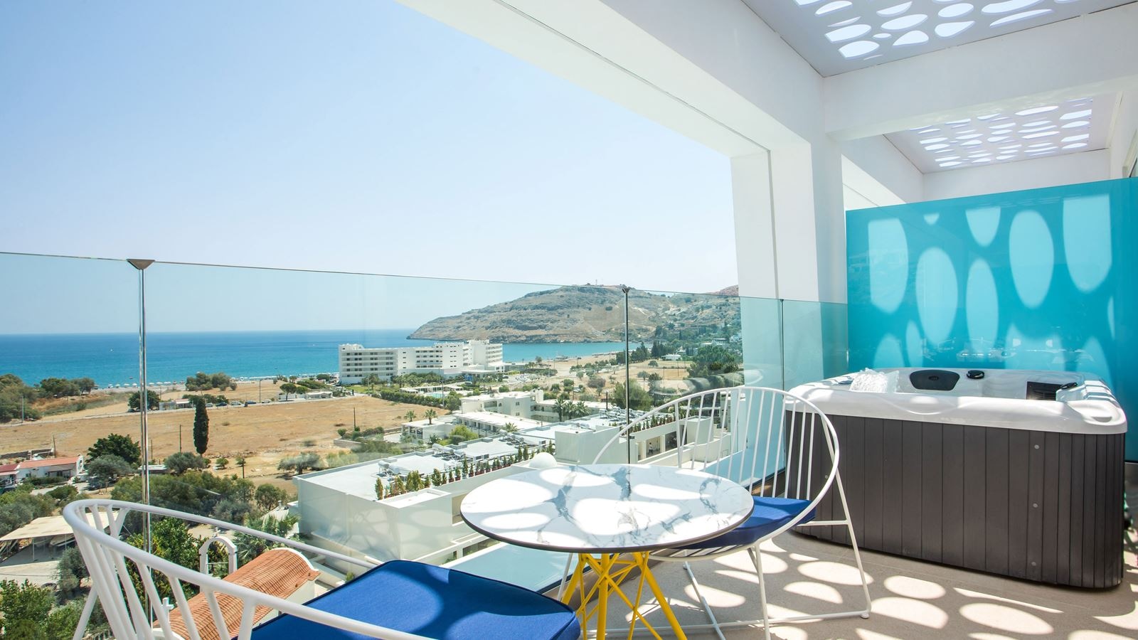 rooms-executive-suite-sea-view-upper-floor