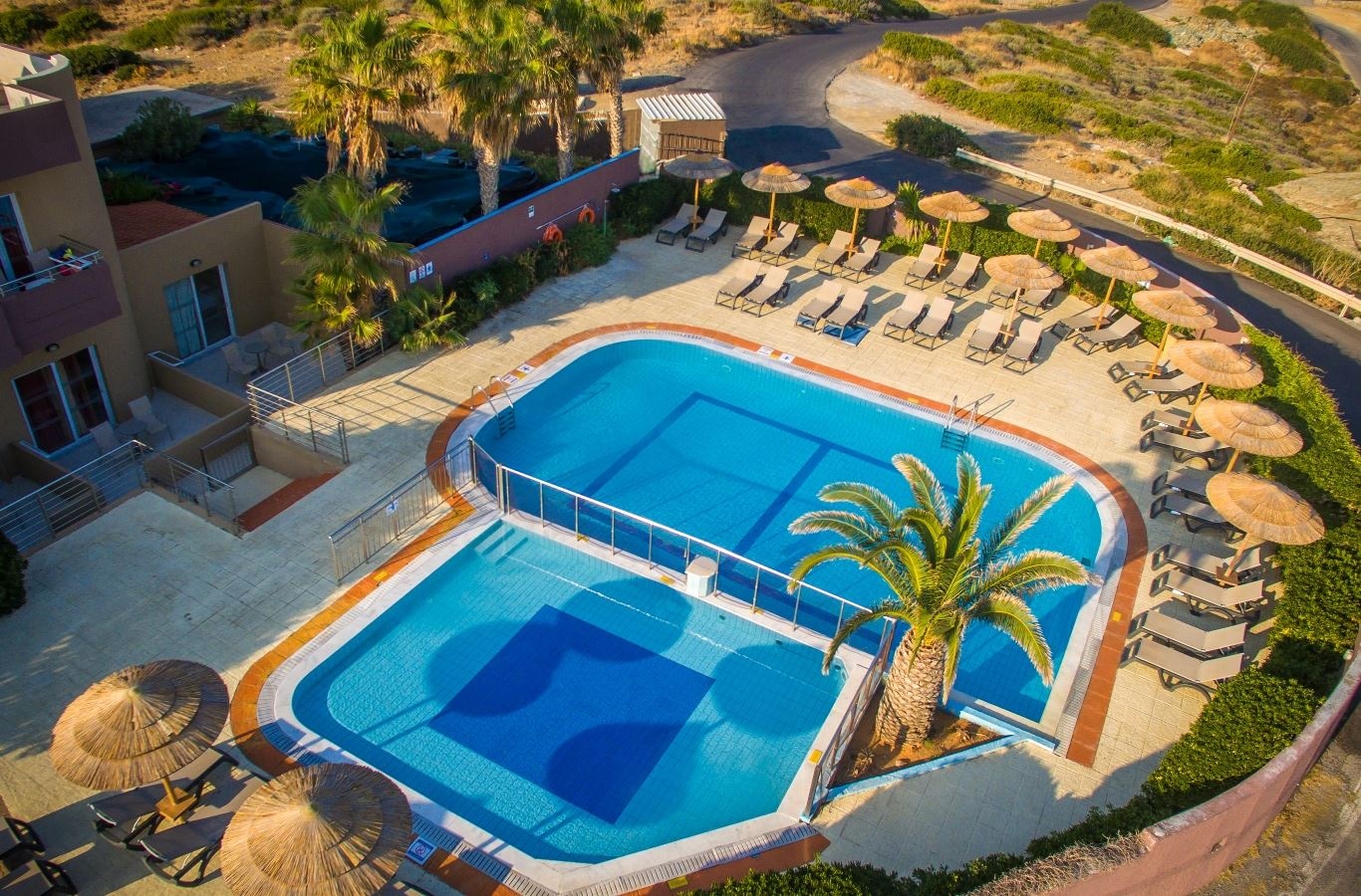 pools-outdoor-pool