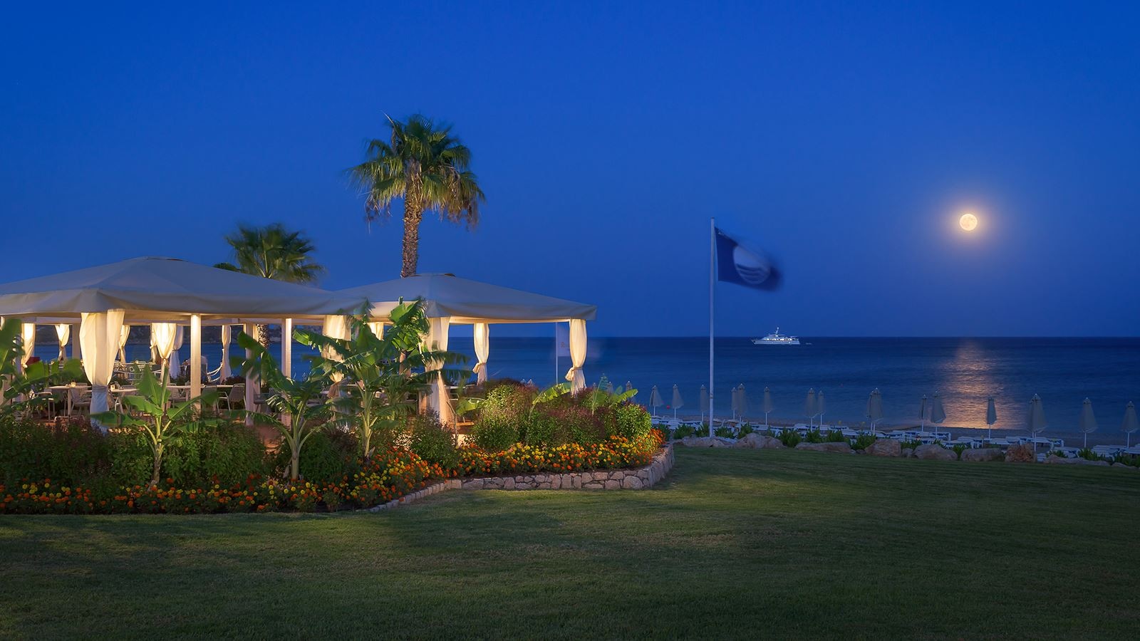 restaurants-poseidon-beach-bar