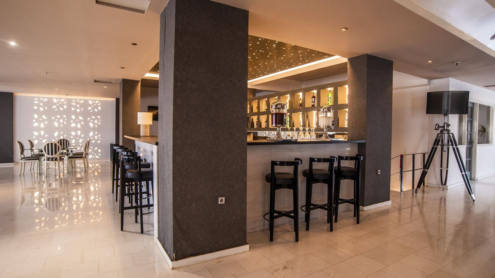 bars-the-lobby-bar