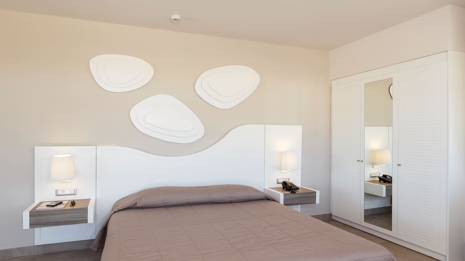 rooms-double-room