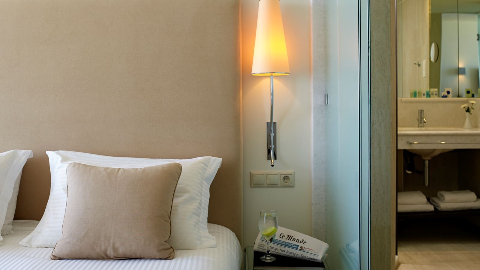 rooms-superior-junior-suite-sea-view