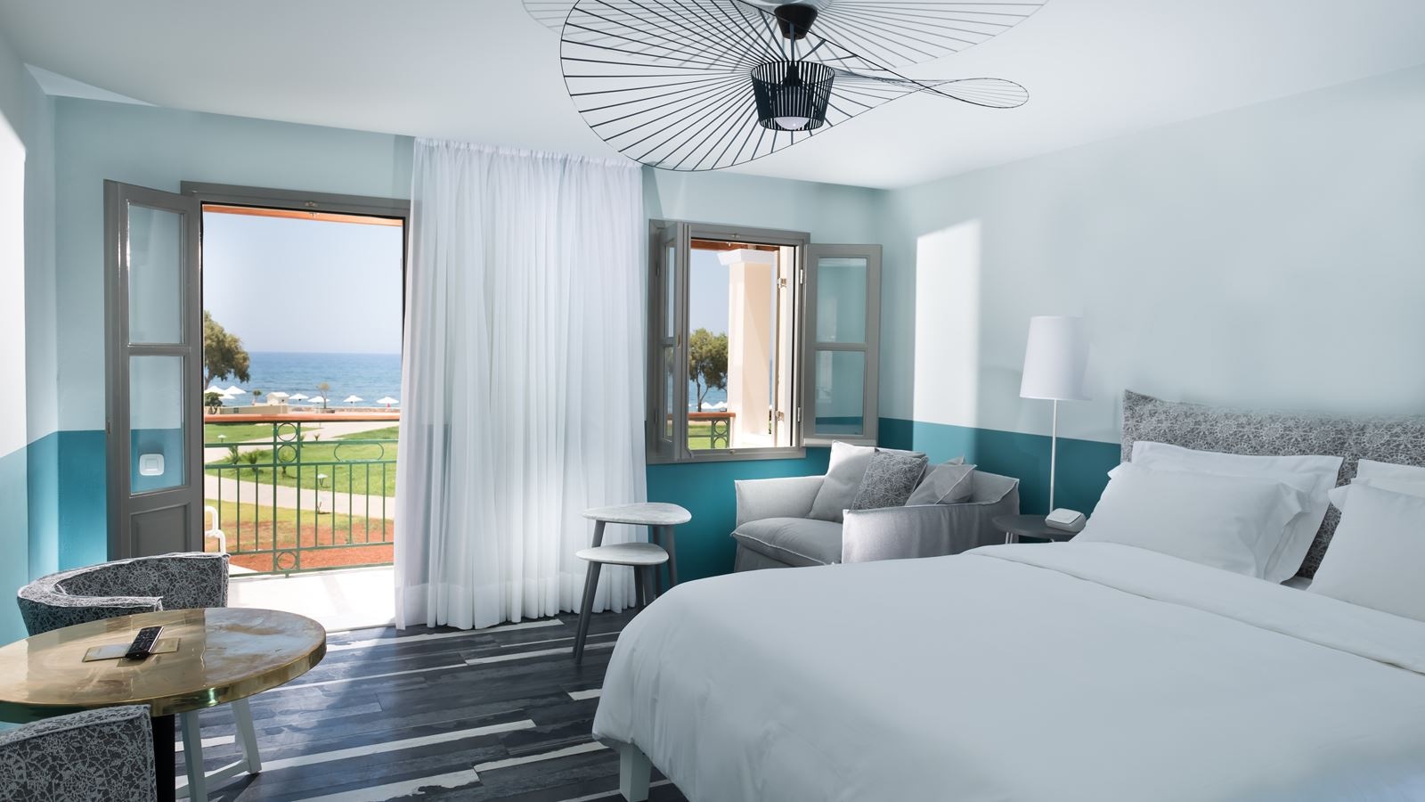 rooms-luxury-room-seaview