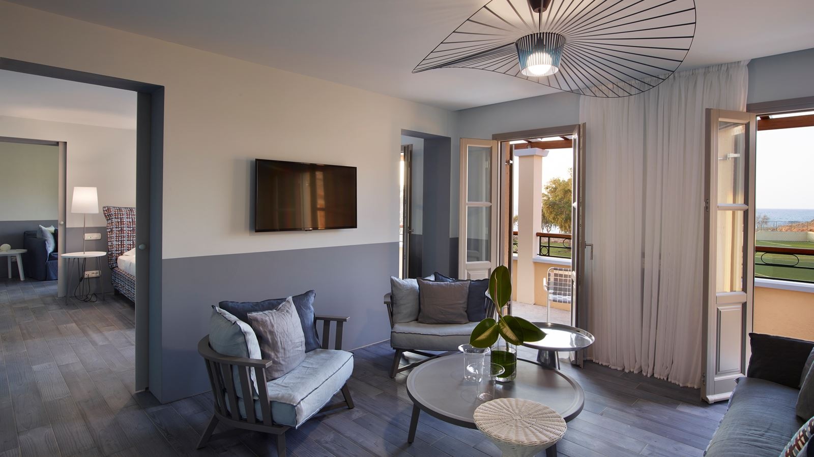 rooms-luxury-1-bedroom-suite-seaview