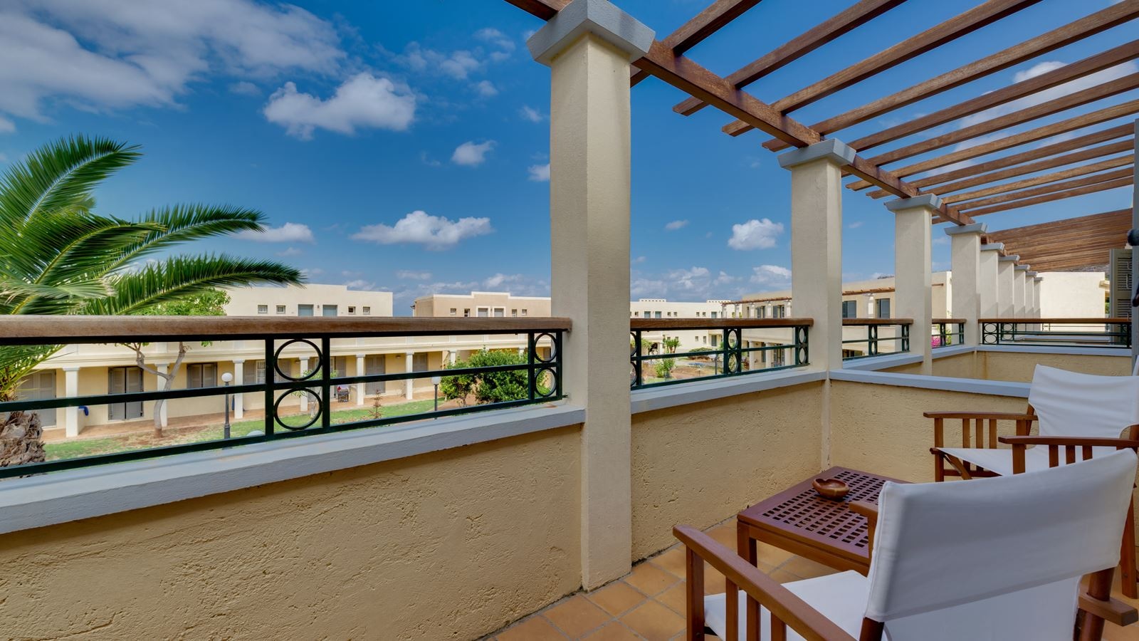 rooms-double-room-garden-view