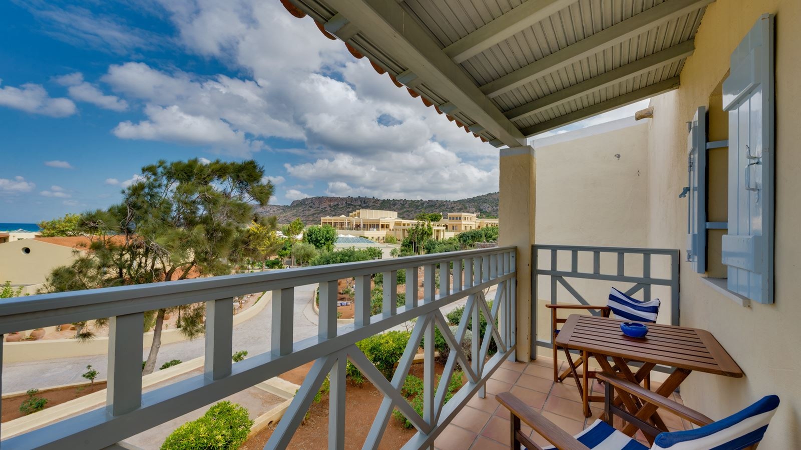 rooms-bungalow-seaview
