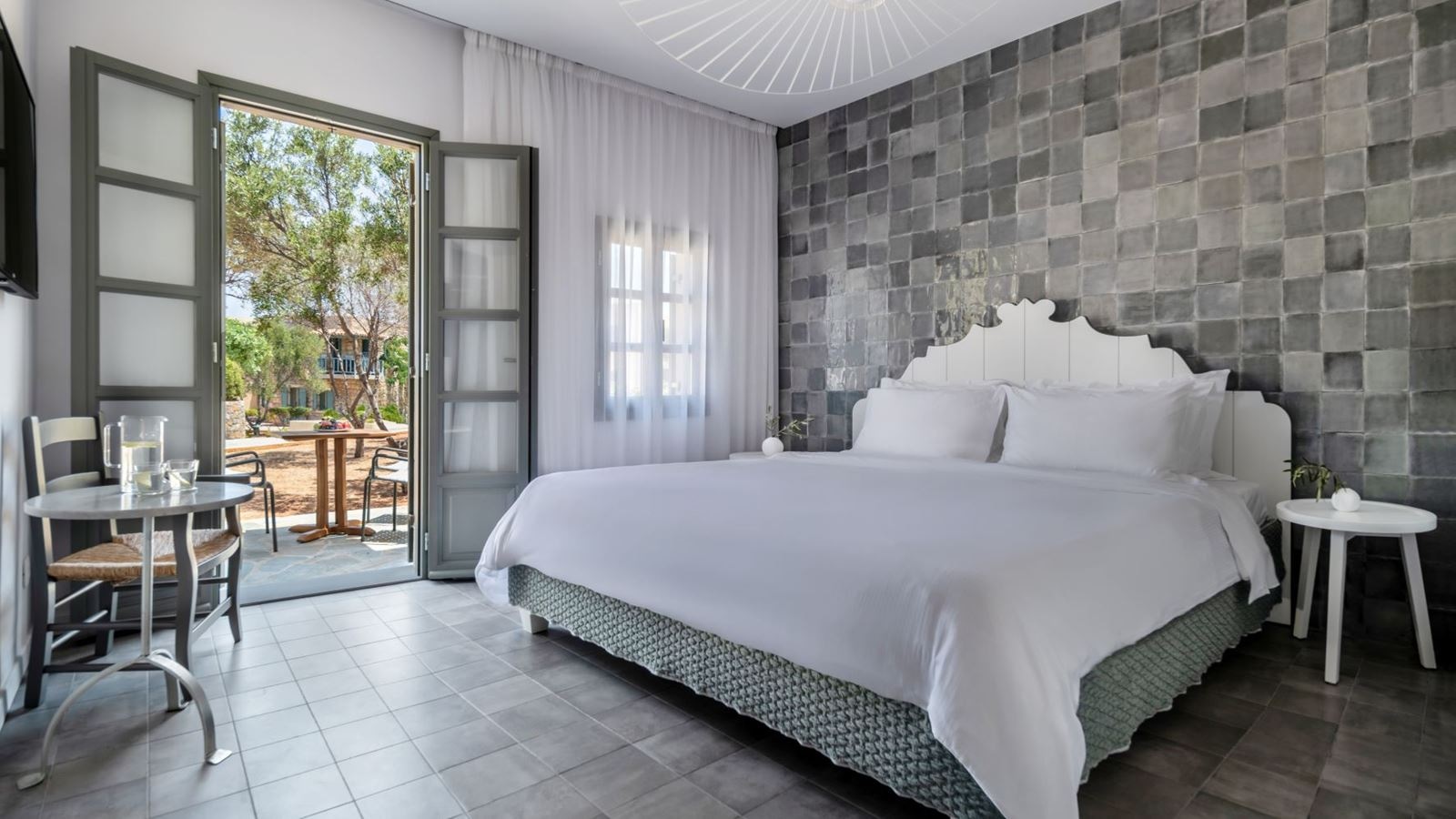 rooms-family-suite-garden-view