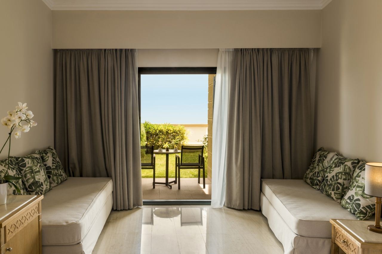 rooms-bungalow-garden-view