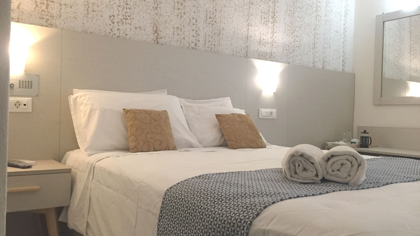 rooms-double-room