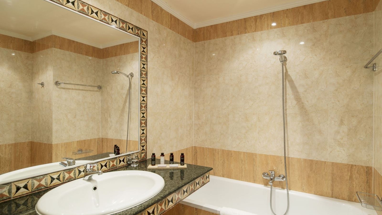 rooms-standard-twin